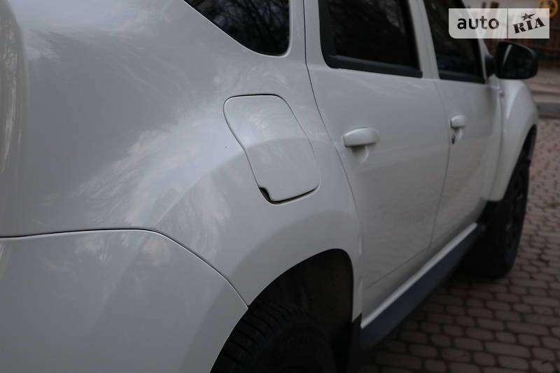 Позашляховик / Кросовер Dacia Duster 2015 в Дрогобичі