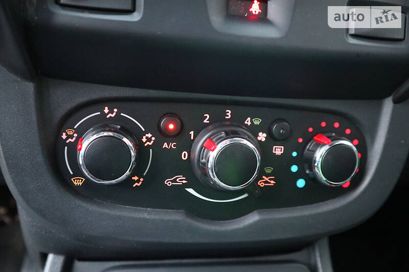 Позашляховик / Кросовер Dacia Duster 2015 в Дрогобичі