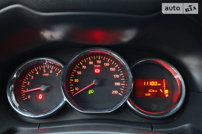 Позашляховик / Кросовер Dacia Duster 2015 в Дрогобичі