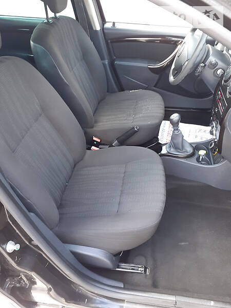 Позашляховик / Кросовер Dacia Duster 2011 в Тернополі