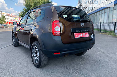 Позашляховик / Кросовер Dacia Duster 2012 в Харкові