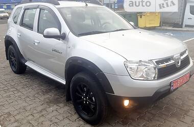 Dacia Duster 2011