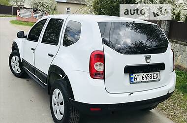 Позашляховик / Кросовер Dacia Duster 2011 в Івано-Франківську