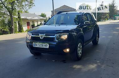 Внедорожник / Кроссовер Dacia Duster 2011 в Новоархангельске