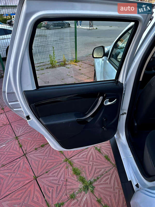 Позашляховик / Кросовер Dacia Duster 2011 в Шепетівці