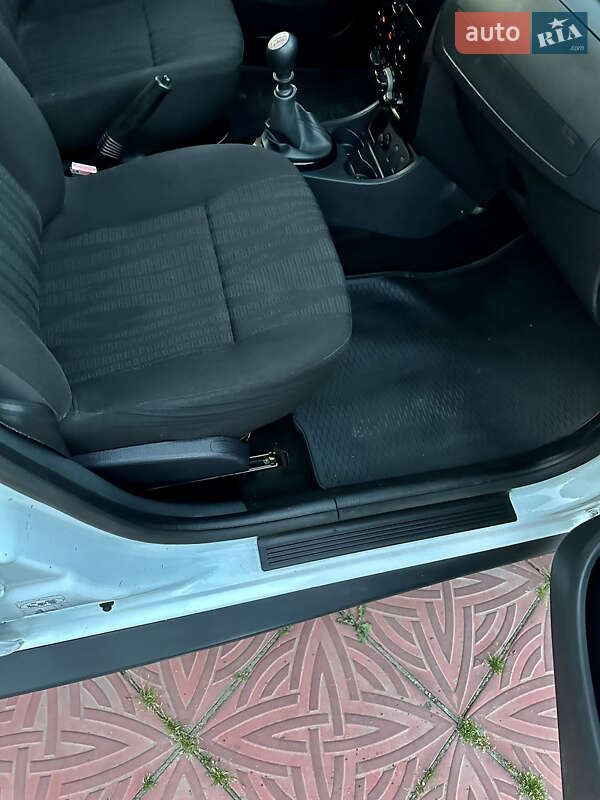 Позашляховик / Кросовер Dacia Duster 2011 в Шепетівці
