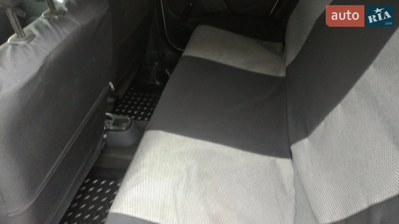 2011 Dacia Duster - мініатюра 13