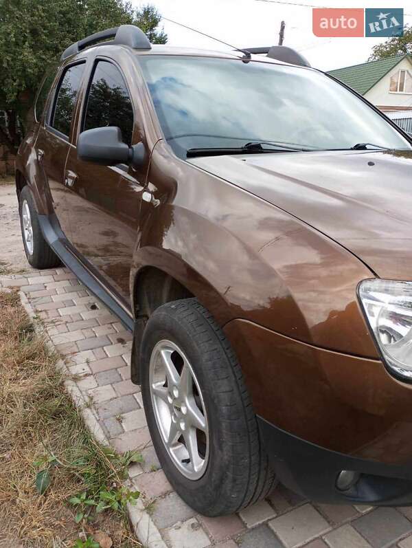 Внедорожник / Кроссовер Dacia Duster 2012 в Александровке