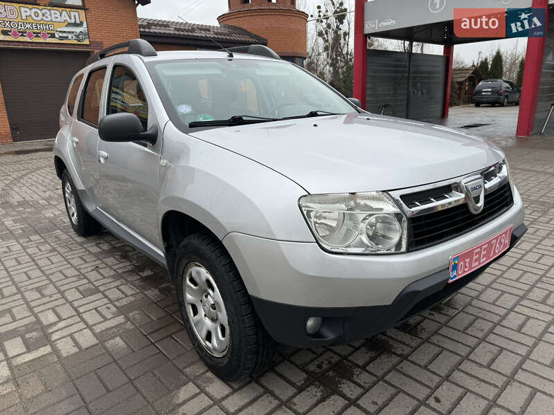 Позашляховик / Кросовер Dacia Duster 2011 в Дубні