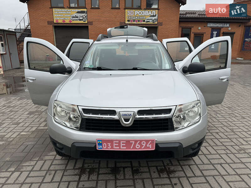 Позашляховик / Кросовер Dacia Duster 2011 в Дубні