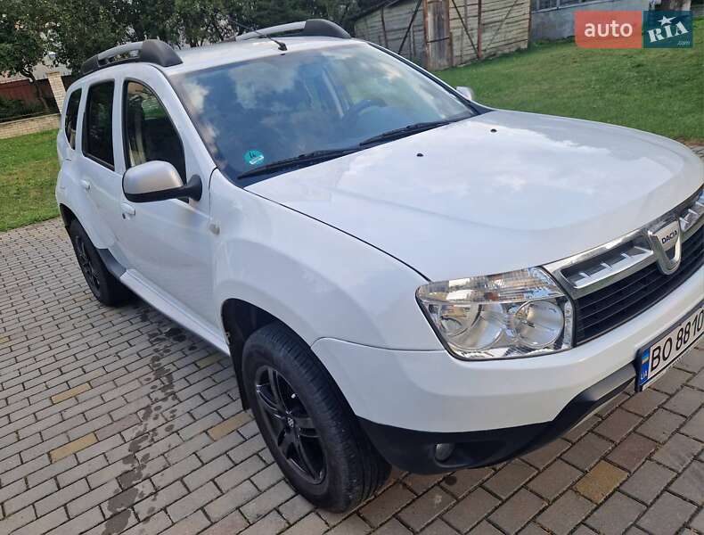 Позашляховик / Кросовер Dacia Duster 2011 в Тернополі