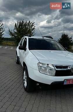 Внедорожник / Кроссовер Dacia Duster 2011 в 