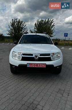 Внедорожник / Кроссовер Dacia Duster 2011 в 