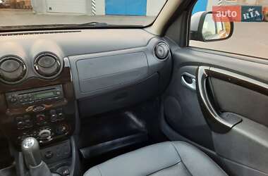 Внедорожник / Кроссовер Dacia Duster 2011 в 