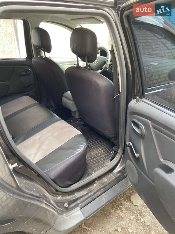 Внедорожник / Кроссовер Dacia Duster 2012 в Лозовой фото 3 Внедорожник / Кроссовер Dacia Duster 2012 в Лозовой