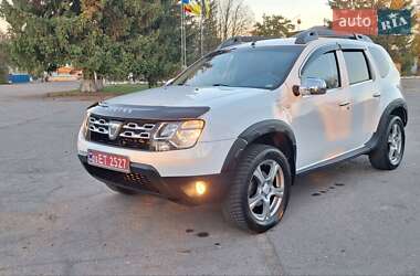 Внедорожник / Кроссовер Dacia Duster 2015 в Новоархангельске