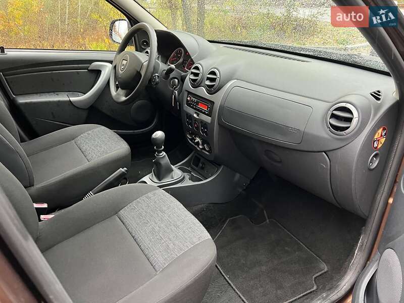 Внедорожник / Кроссовер Dacia Duster 2011 в Чернигове