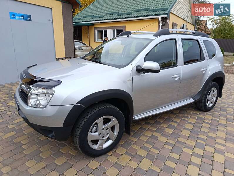 Внедорожник / Кроссовер Dacia Duster 2010 в Малой Виске