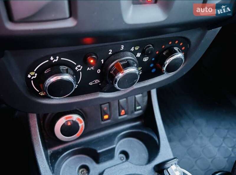 Позашляховик / Кросовер Dacia Duster 2016 в Сумах