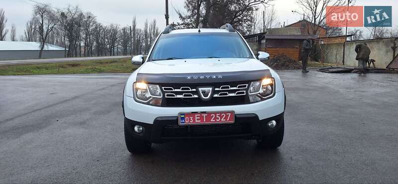 Внедорожник / Кроссовер Dacia Duster 2015 в Новоархангельске