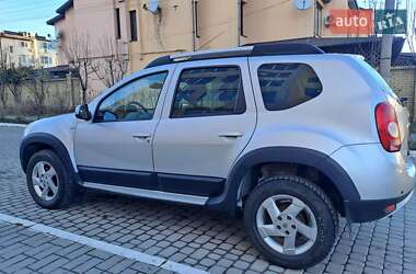 Dacia Duster 2011