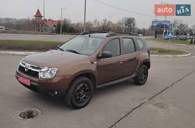 Позашляховик / Кросовер Dacia Duster 2010 в Полтаві