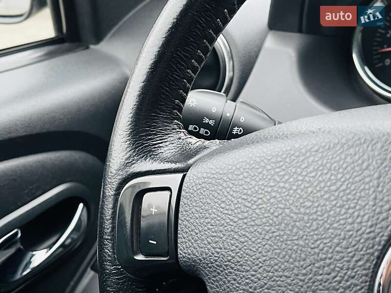 Внедорожник / Кроссовер Dacia Duster 2014 в Киеве