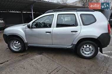 Позашляховик / Кросовер Dacia Duster 2011 в 