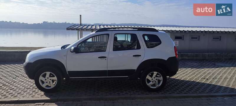 Внедорожник / Кроссовер Dacia Duster 2011 в 