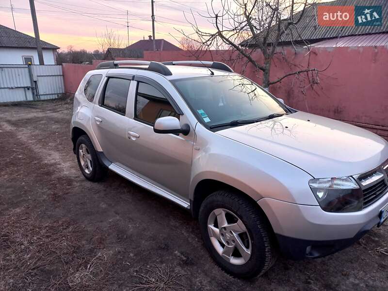 Внедорожник / Кроссовер Dacia Duster 2011 в 