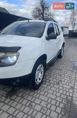 Позашляховик / Кросовер Dacia Duster 2010 в Новояворівську