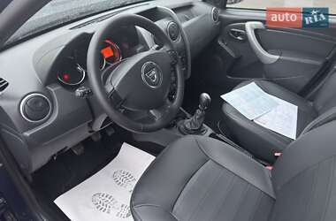 Внедорожник / Кроссовер Dacia Duster 2015 в 