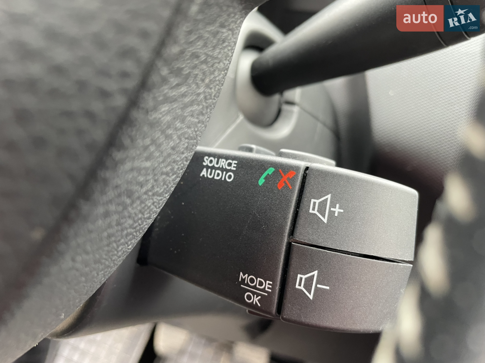 2015 Dacia Duster - мініатюра 18