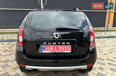 Позашляховик / Кросовер Dacia Duster 2012 в 