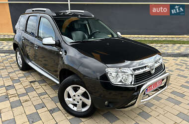 Позашляховик / Кросовер Dacia Duster 2012 в 
