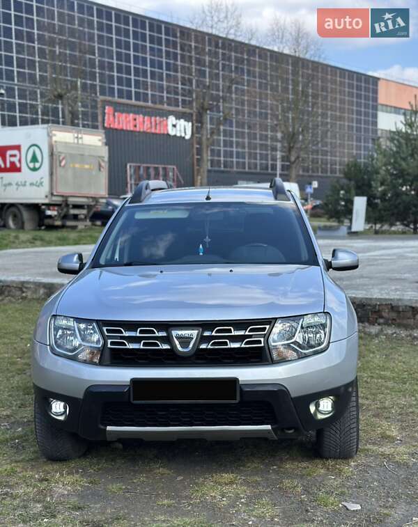 Позашляховик / Кросовер Dacia Duster 2014 в Луцьку