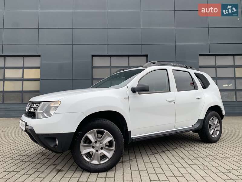 Позашляховик / Кросовер Dacia Duster 2016 в Львові