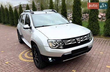 Позашляховик / Кросовер Dacia Duster 2014 в 