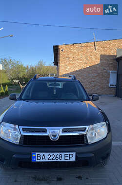 Позашляховик / Кросовер Dacia Duster 2010 в 