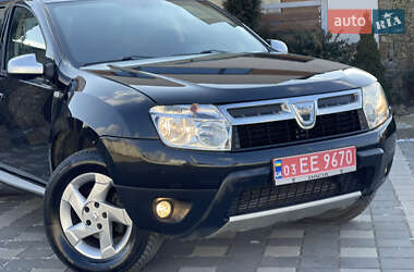 Внедорожник / Кроссовер Dacia Duster 2013 в 