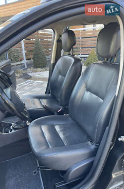 Внедорожник / Кроссовер Dacia Duster 2013 в 