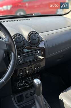 Внедорожник / Кроссовер Dacia Duster 2012 в 