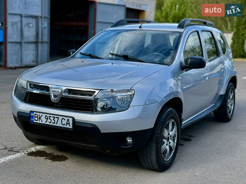 Dacia Duster 2011