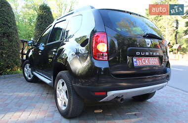 Позашляховик / Кросовер Dacia Duster 2011 в 
