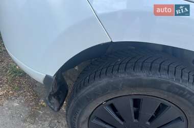Позашляховик / Кросовер Dacia Duster 2010 в 