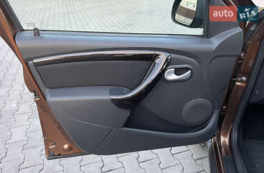 Внедорожник / Кроссовер Dacia Duster 2011 в 