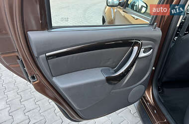 Внедорожник / Кроссовер Dacia Duster 2011 в 