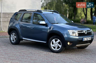Позашляховик / Кросовер Dacia Duster 2011 в 