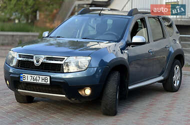 Позашляховик / Кросовер Dacia Duster 2011 в 