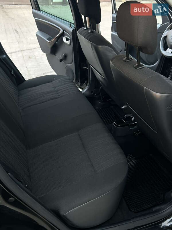 Внедорожник / Кроссовер Dacia Duster 2011 в Вознесенске